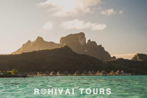 Bora Bora : Croisière privée au coucher du soleil sur le lagon