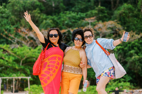 Boracay: Island Hopping with Crystal Kayak & Helmet Diving