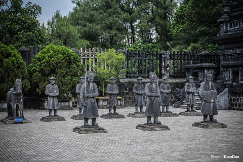 Hue: Perfume River Dragon Boat Cruise Pagoda & Tombs Visit With English Speaking Tour Guide