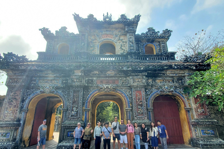 HUE KAISERLICHE ZITADELLE KLEINE GRUPPENREISE AB DANANG/HOIAN