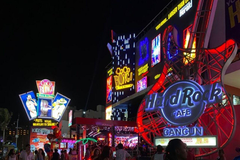 كانكون: ليلة واحدة في أسطح حصرية ونوادي المكسيككانكون: ليلة واحدة في أسطح ونوادي حصرية في المكسيك