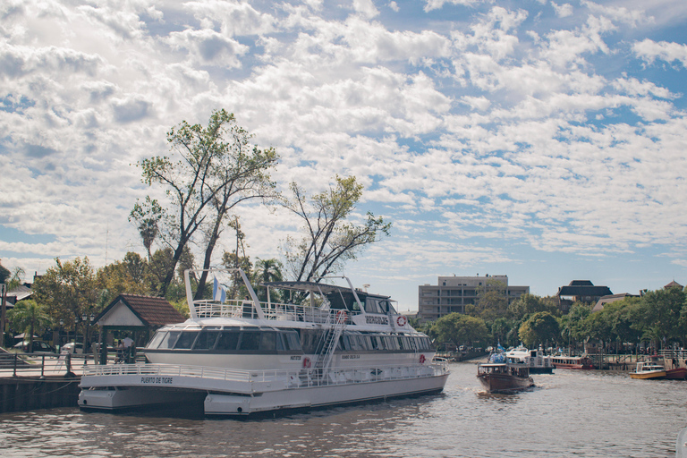 Buenos Aires: &quot;Ticket&quot;- 2hs of Navigation Premium to Tigre