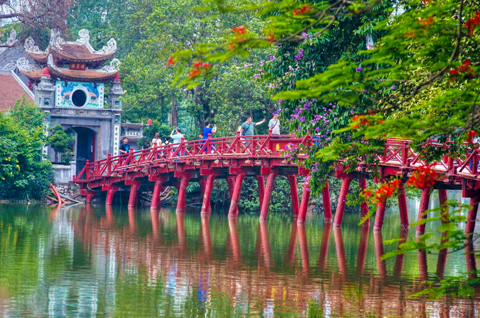 Journée complète à Hanoi - La capitale connue pour sa beauté paisible ...