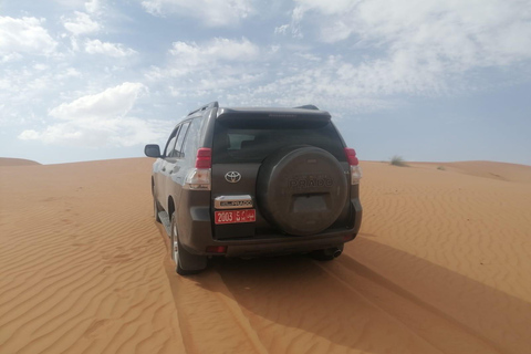 Muscat: Wadi Bani Khalid & Wahiba Sands Full-Day Tour