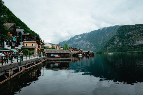 Viena: Passeio de barco pelo Traunsee, Hallstatt e excursão de um dia a Salzburgo