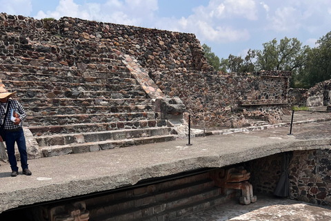 Pyramids of Teotihuacan: private tour from mexico city