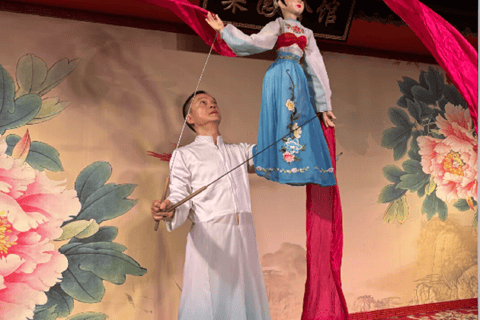 Chengdu: Sichuan Opera & Face-Changing Show
