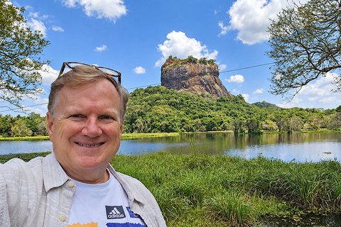Sigiriya Unforgetable Sightseeing Tour by Tuk-Tuk