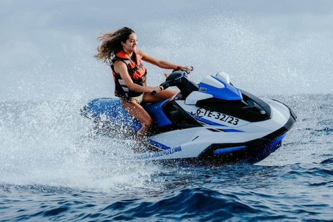 Doha: High-Speed Jet Ski Ride with Skyline Views Doha: High-Speed- Jet ski 30 Mint From Meeting Point