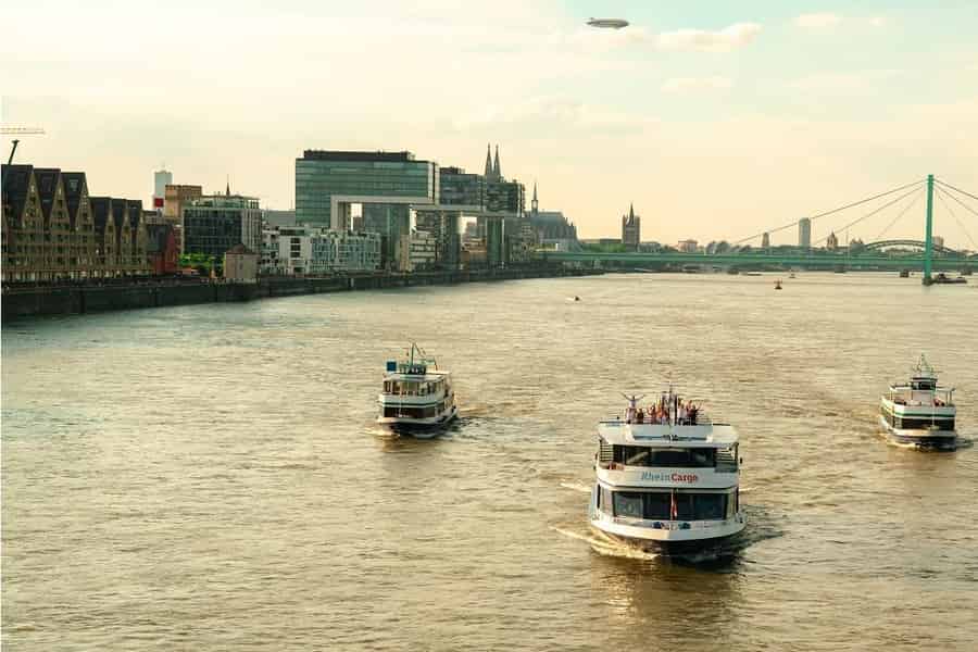 Sundowner an Deck - in Köln. Foto: GetYourGuide