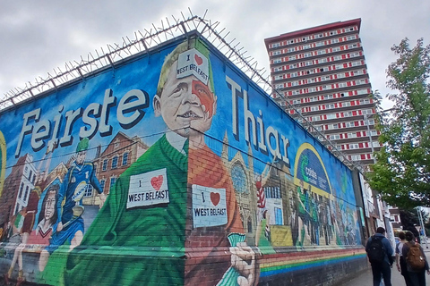 Belfast: history-political walking tour in Italian-English