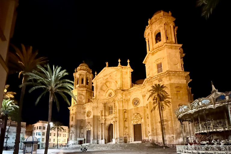 Cádiz by Night: Legends, Ghosts, and Dark Stories Cádiz by Night: Legends, Ghosts & Dark Stories