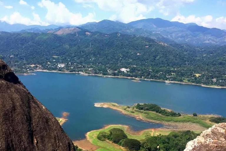 Kandy: Hidden Cave Temple Forest Hike & Lake View Summit