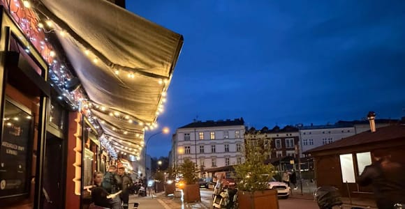 Krakow: Late Night Bites Polish Street Food and Drinks Tour