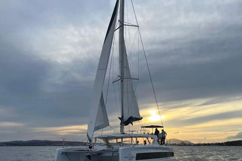 Santa Giulia : Sunset Cruise & Apéritif on catamaran