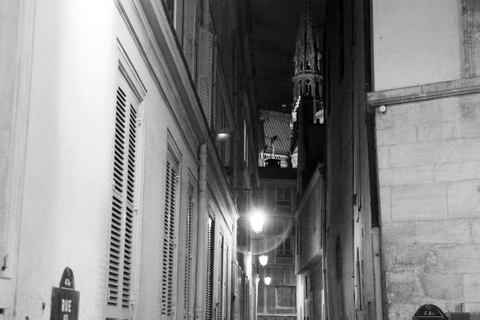 Paris: Ghosts, Legends & Mysteries Evening Walking Tour Paris: Murder Mysteries Group Walking Tour
