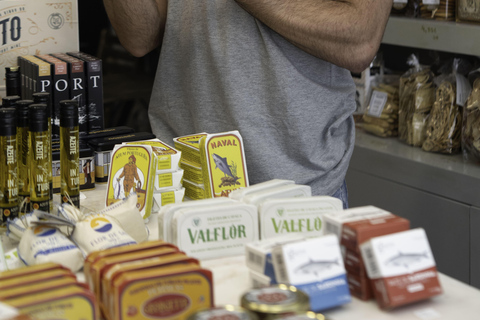 Porto: Cheese and Port Wine Tasting in a Unique Place