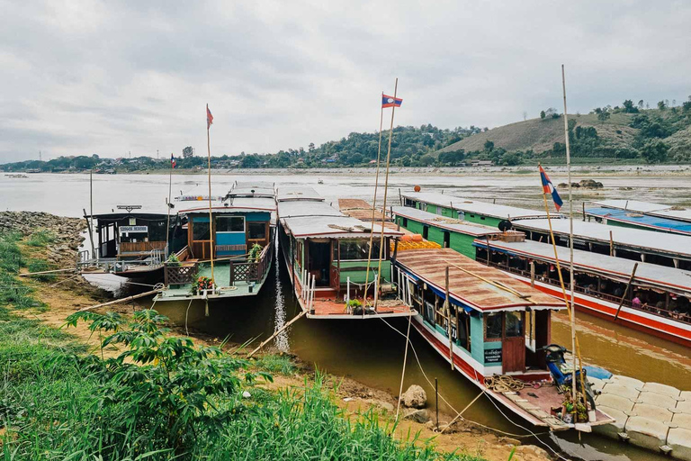 De Chiang Mai: barco lento de 3 dias e 2 noites para Luang Prabang