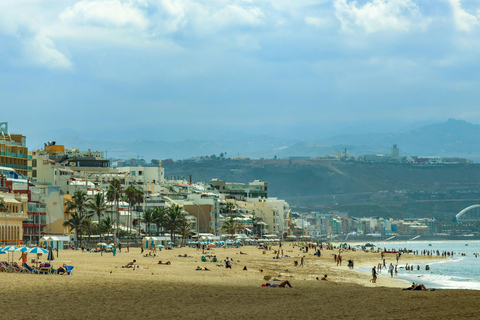 Las Palmas: Social Walking Tour with Local Insights & Coffee