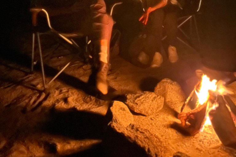 Jeddah: Moon Mountain Hiking and Sunset Yoga