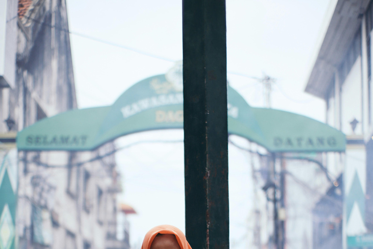 Authentic Yogyakarta: Tamansari Breakfast, Batik & Sunset