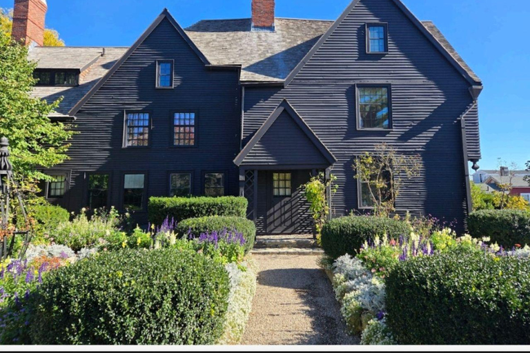 Boston by Train to Salem History Tour: Option to Stay & Play
