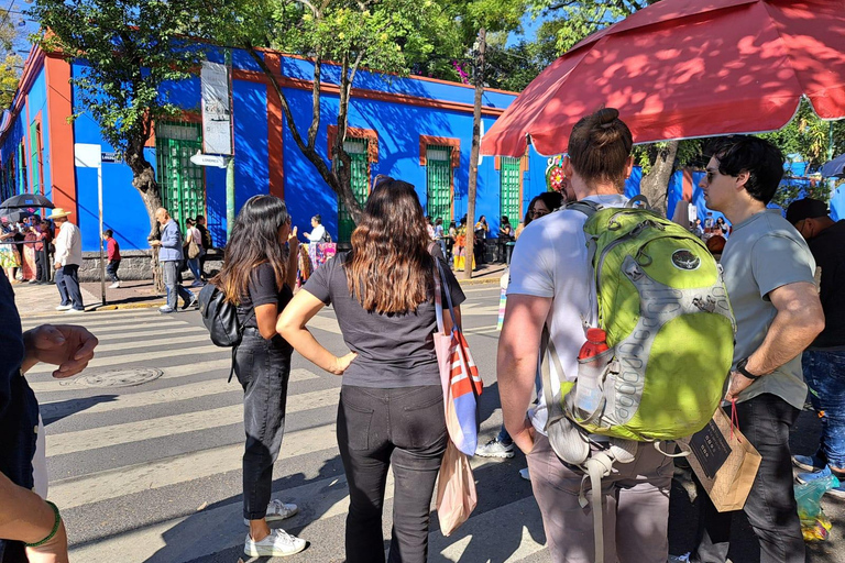 Visite guidée du quartier de Coyoacán et du musée Léon TrotskyVisite guidée du quartier de Coyoacán et du musée Leon Trotsky