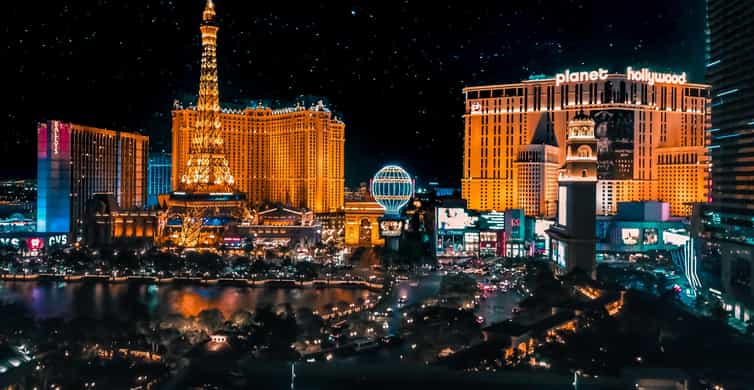 Las Vegas: Helicopter Tour of the Strip with Window Seats photo 3