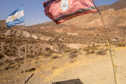 Cachi: Ruta Escénica y Experiencia Local desde Salta