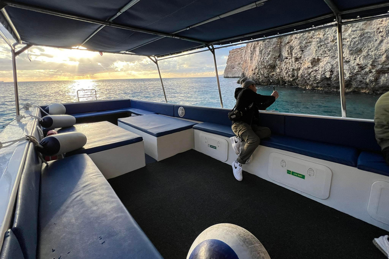 Malta: Kryssning Kryssning i blå och kristallklara laguner med havsgrottorGozo, halvdagskryssning med havsgrottor i Blue &amp; Crystal Lagoons