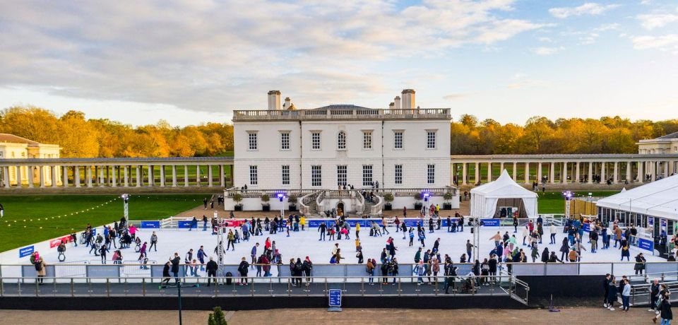Londres: pista de patinação no gelo Queen's House nas férias de fim de ano