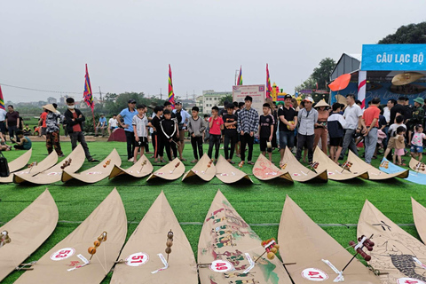 Hanoi: Kite Village or Hat & Incense Village in _SMALL GROUP Private SOLO: Stunning Incense Village & Conical Hat Village