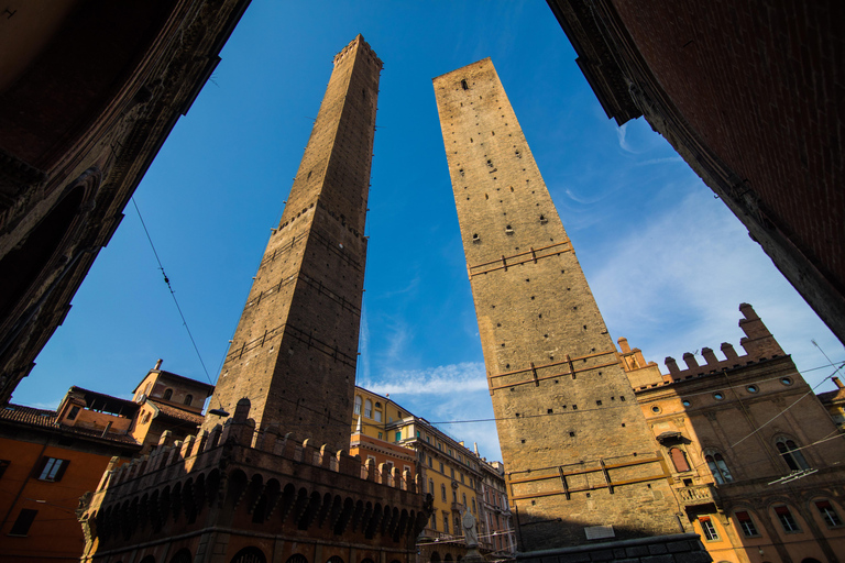 Bologna: Guided Small-Group Tour Bologna: a guided tour for a small group