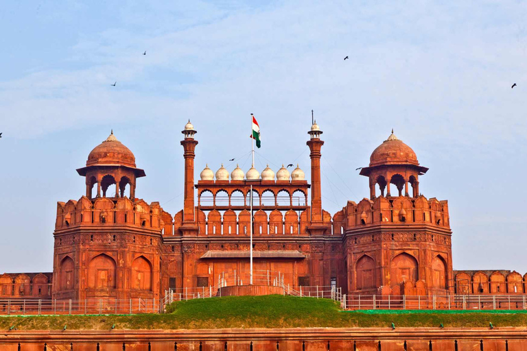 Monuments of Delhi (Guided Full Day Sightseeing City Tour)