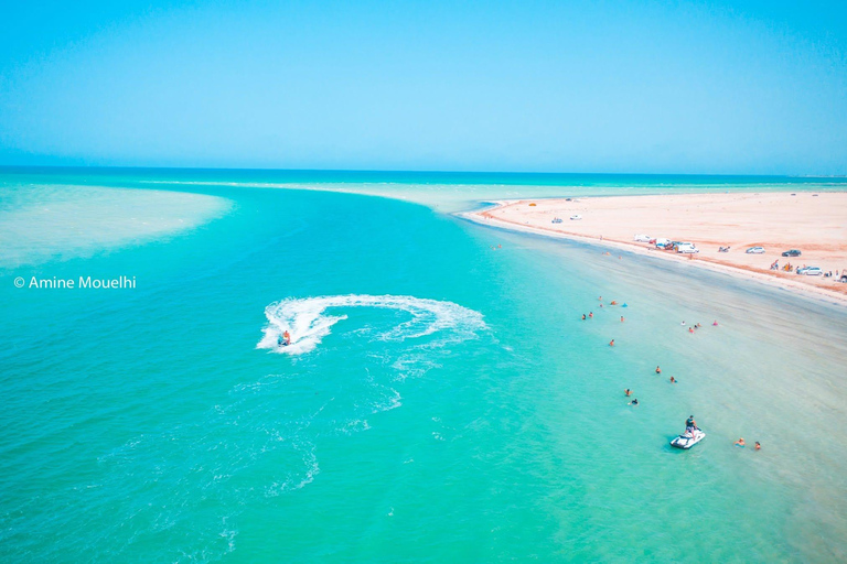From Djerba: Zarzis and Hessi Jerbi Beach with Lunch Included