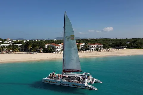 St. Maarten: Full-Day Catamaran Sail to Prickly Pear Cays