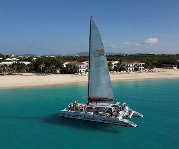 St. Maarten: Vela di un giorno intero in catamarano a Prickly Pear Cays