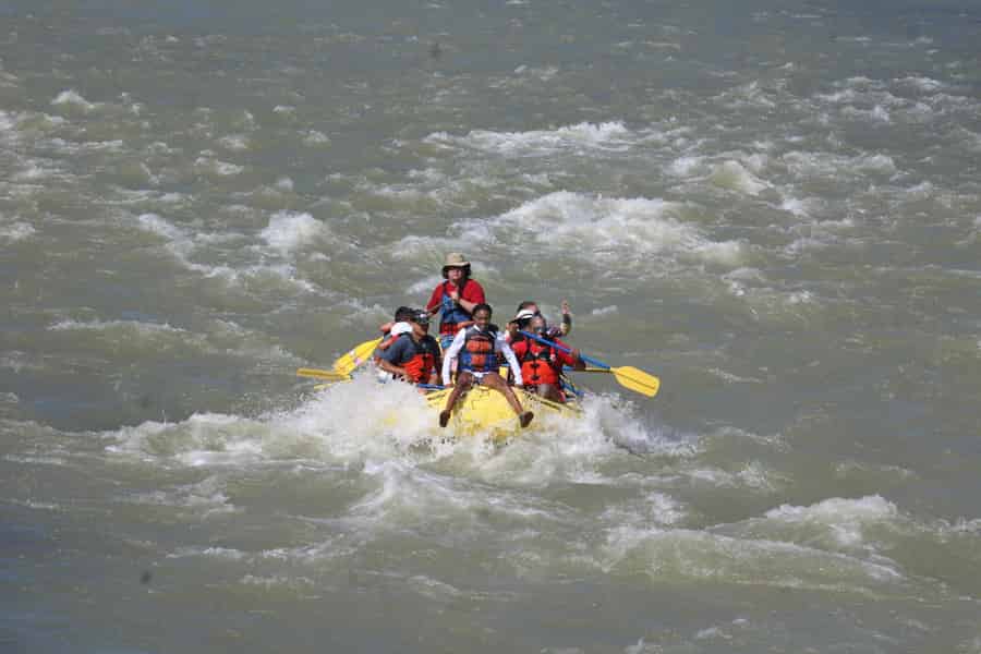 Cody: Ganztägiges Rafting- oder Kajak-Erlebnis durch die Schluchten des Shoshone River. Foto: GetYourGuide