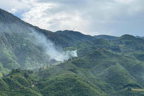 SA PA TREKKING 2D/1N ATRAVÉS DA NATUREZA E DA CULTURA COM LALA