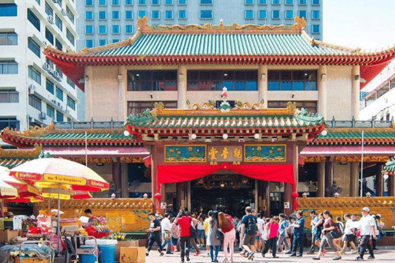 Singapore: Bugis & Kampong Glam Walking Tour with Snacks Faith, Flavours & Art, From Waterloo Street to Haji Lane