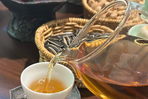 Hangzhou: Tea Market Tour and Brewing Workshop