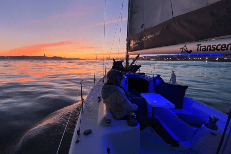 Boat Tour: Sailing in Lisbon Sunset with Local Guide w/Wine Night Tour: Sailing in Lisbon with Local Guide with Wine