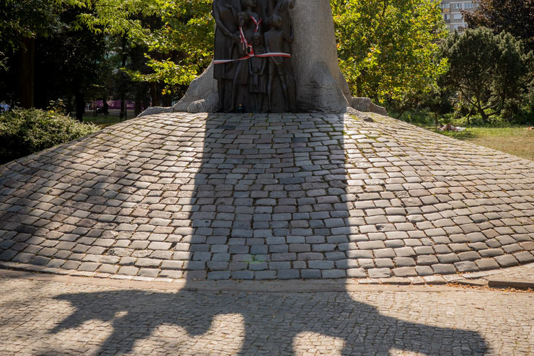Jewish Warsaw & Stories from the Ghetto - Walking Tour