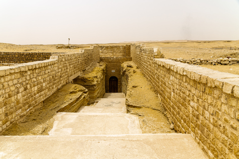 Giza/Cairo: Sakkara, Memphis and Dahshur Guided Tour Shared Tour without Tickets and Lunch