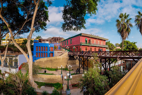 Lima : Tour of colourful and bohemian Barranco and Callao