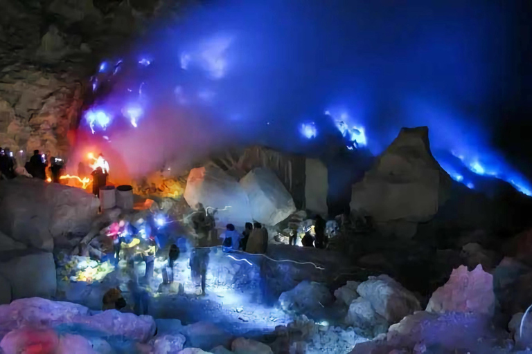Banyuwangi: Tour del fuoco blu di Ijen con servizio di trasferimento