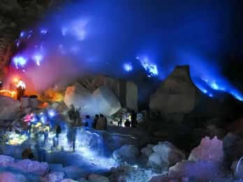 Banyuwangi: Ijen Blue Fire Tour med transfer tjänster