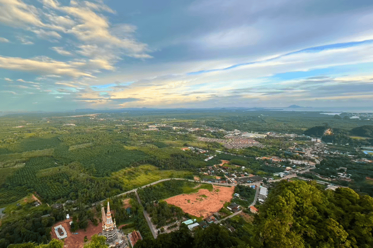 Krabi : Visite du temple de la grotte du tigre au coucher du soleil