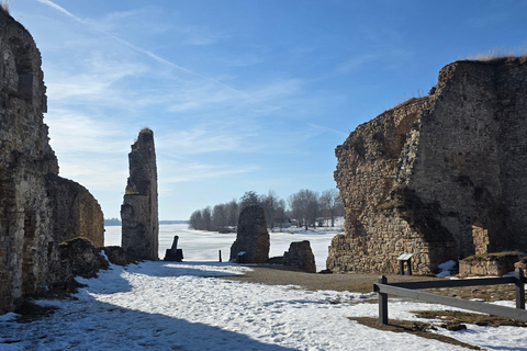 From Riga:Medieval Castles&Legends Tour: Lielvārde & Koknese