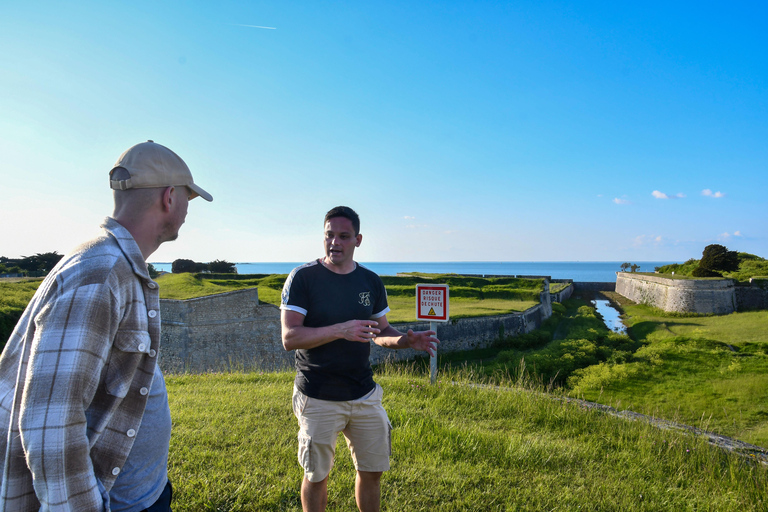 Saint-Martin-de-Ré: Guided Walking Tour of the "Walled City" Guided visit in English